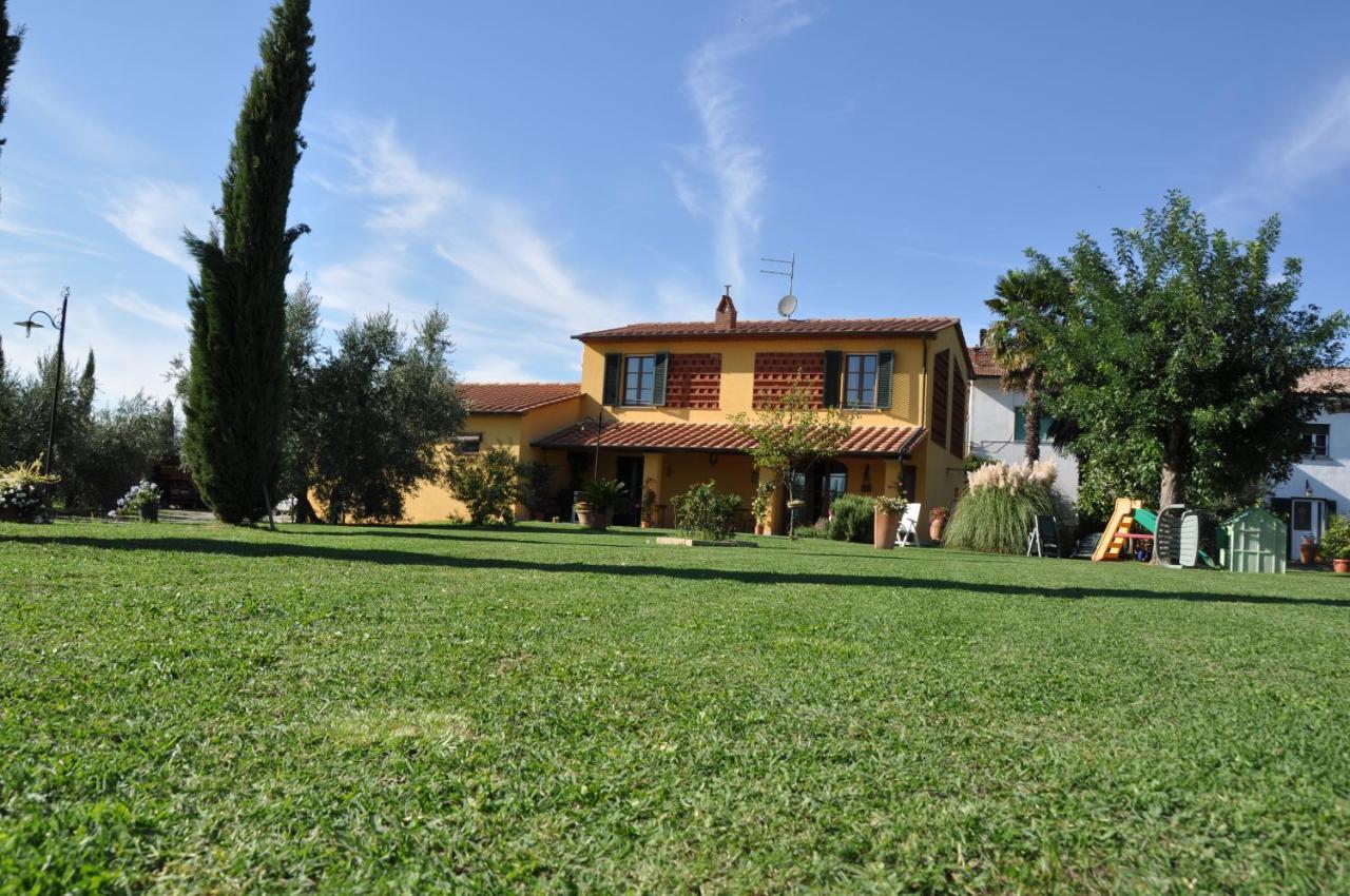 Agriturismo Tori 2 Montecarlo Exteriör bild